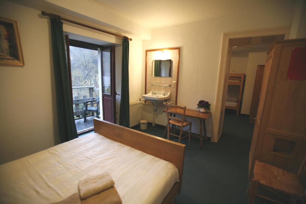 Hotel Gai-Sejour La Roche-en-Ardenne Room photo